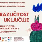 Korisnici socijalnih usluga organiziranog stanovanja, poludnevnog boravka i odmora od skrbi sudjelovali su u inkluzivnom umjetničkom programu „Različitost uključuje“, u sklopu kojeg su kroz 10 likovnih radionica imali priliku izraziti svoju kreativnost, maštu, osjećaje i osobni doživljaj svijeta. Rezultat njihova stvaralaštva predstavljen je na istoimenoj izložbi u prostorima Pučkog otvorenog učilišta Katarina Zrinska – Ozalj i Gradske knjižnice i čitaonice Ivana Belostenca Ozalj, čije je otvorenje održano 10. rujna 2026. Svaki izloženi rad jedinstven je na svoj način – nosi osobni trag autora, njegovu priču, emociju i pogled na svijet. Upravo nas je ovaj projekt još jednom podsjetio koliko je važno stvarati prilike u kojima svaka osoba može pokazati svoje sposobnosti, razvijati potencijale i osjetiti radost stvaranja. Zahvaljujemo udruzi Modernus na provedbi inkluzivnog umjetničkog programa, Ministarstvu kulture i medija na potpori, kao i Gradskoj knjižnici i čitaonici Ozalj i Pučkom otvorenom učilištu na organizaciji izložbe i gostoprimstvu. Veliko hvala svim našim korisnicima koji su svojim sudjelovanjem i kreativnošću obogatili ovaj projekt. Posebnu zahvalnost upućujemo našim djelatnicima koji svakodnevno pružaju podršku korisnicima i potiču ih da istražuju, stvaraju i vjeruju u vlastite mogućnosti. Pozivamo vas da zastanete, pogledate i doživite ove posebne radove. Izložbu „Različitost uključuje“ možete razgledati do 10. studenoga 2026. Jer umjetnost ne poznaje granice – ona nas povezuje, otvara prostor za različitost i daje svakome priliku da bude viđen.